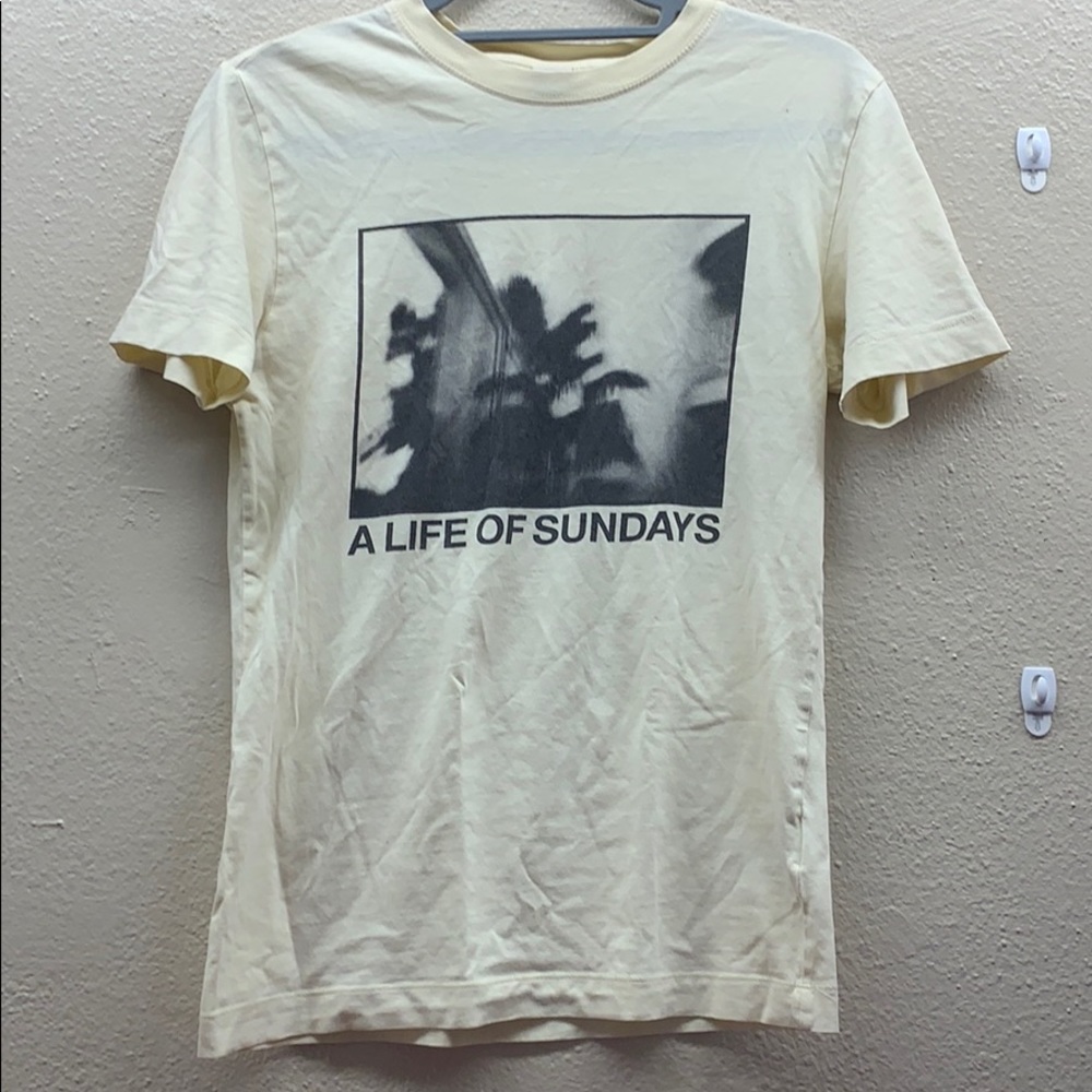Pastel yellow tee